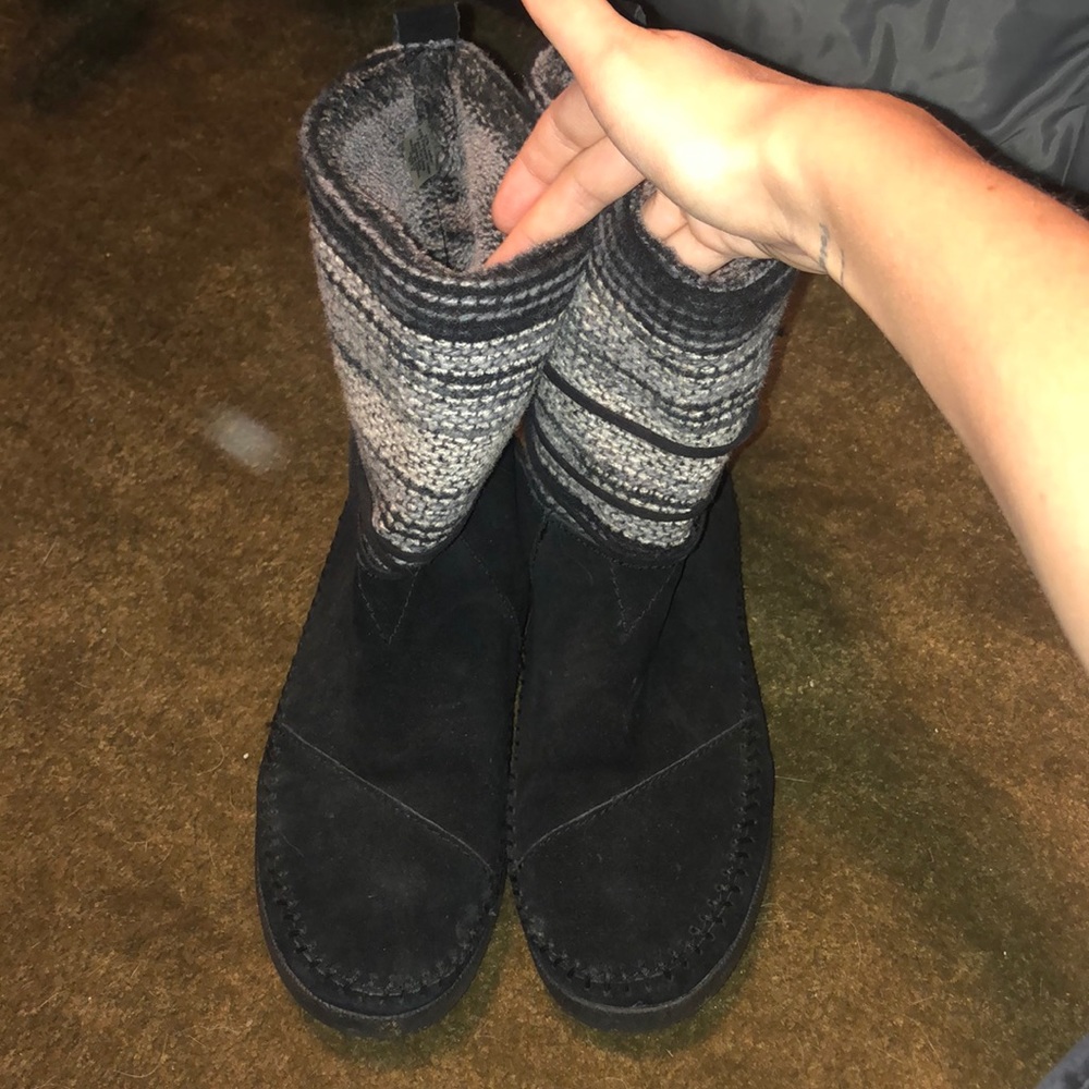 Toms Nepal boots black and gray size 7.5